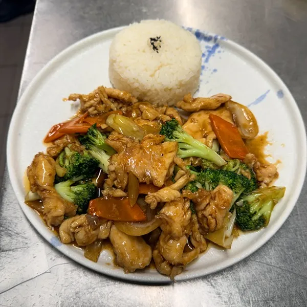 Hühnerfeisch mit Broccoli