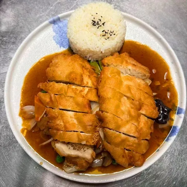 Knuspr. Huhn mit Wok Gemüse